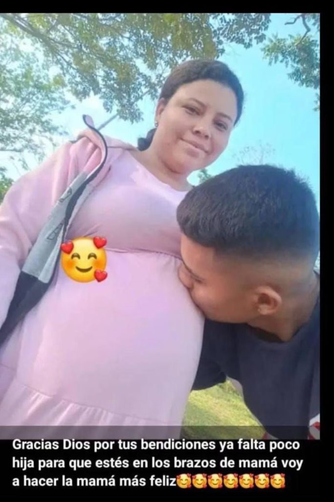 Estado de pareja embarazada.