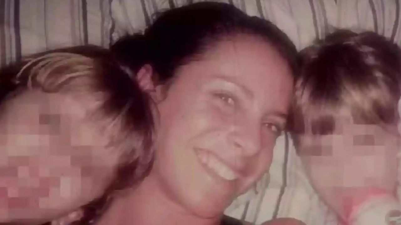 Rosa Peral junto a sus hijas