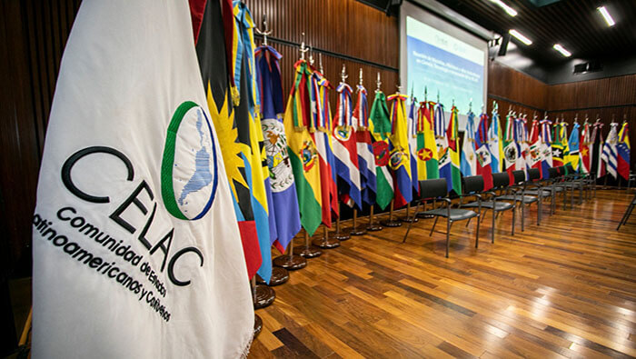 Banderas de los países de Celac.