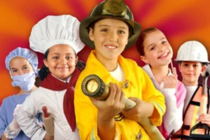 Niños vestidos con profesiones.