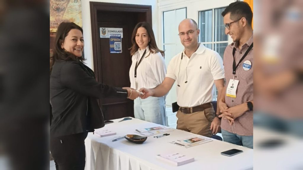 Ecuatoria en embajada de Ecuador en Tegucigalpa.