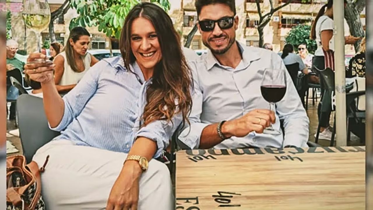 Pareja de Laura Cuevas: ¿qué se sabe de su marido, Carlos Calderón? Imagen de Pareja de Laura Cuevas: ¿qué se sabe de su marido, Carlos Calderón?