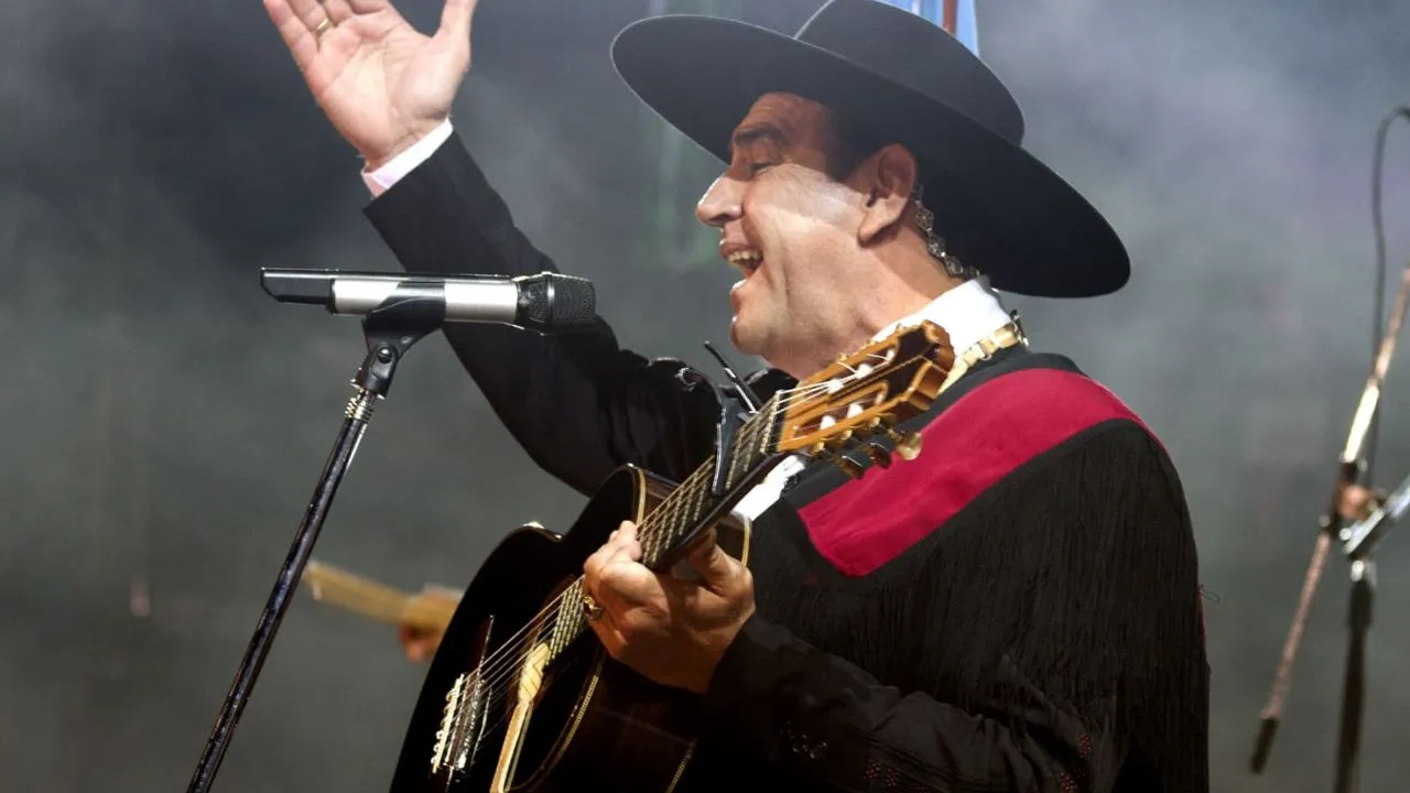 Imagen de ¿Chaqueño Palavecino es gay?, ¿quién es su pareja actual?, ¿tiene hijos?