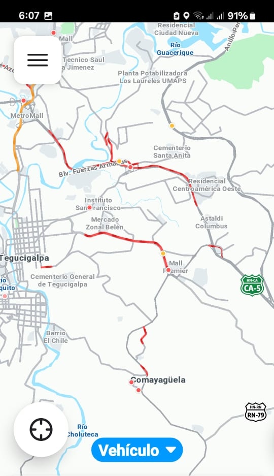 Tráfico vehicular en Tegucigalpa hoy  en el bulevar del norte