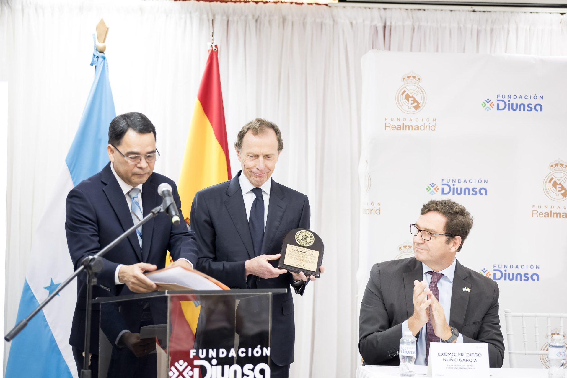 Fundación Real Madrid y Fundación Diunsa inauguran una nueva Escuela Sociodeportiva en San Pedro Sula