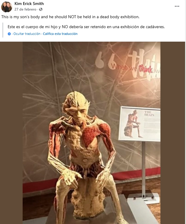 cuerpo en exposición y foto de Christopher Todd Erick, el joven desaparecido en 2012