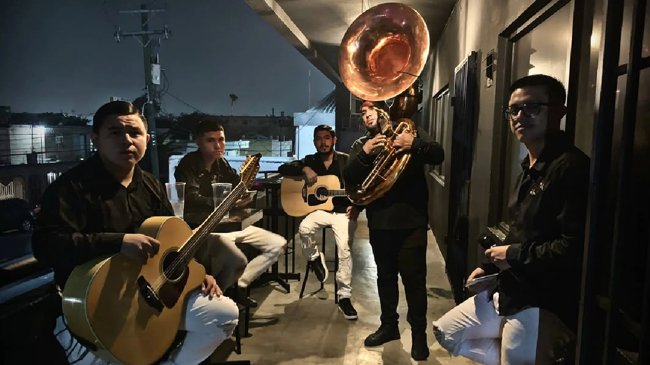 Imagen de Encuentran carbonizados a integrantes de Grupo Fugitivo tras dar concierto
