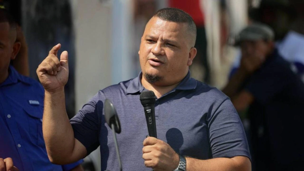 Imagen de Dictan detención judicial al gerente de Koriun, Iván Velásquez, y su esposa