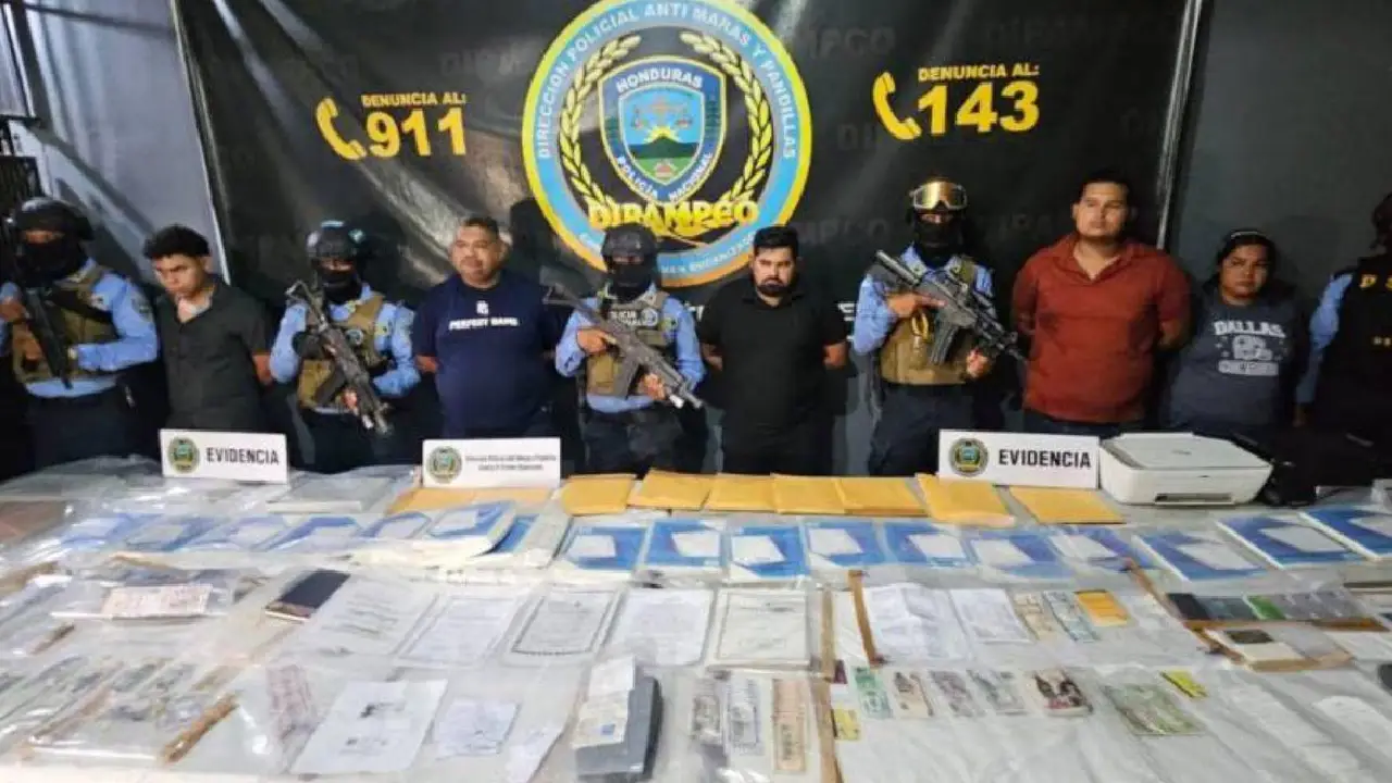 capturados con billetes falsos