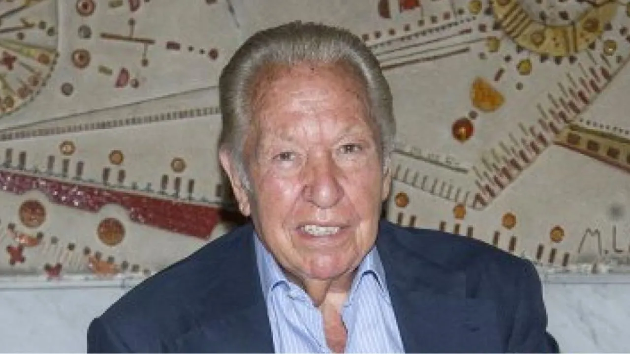 Imagen de Julio Ayesa Wikipedia: edad, quién es, nacimiento y biografía