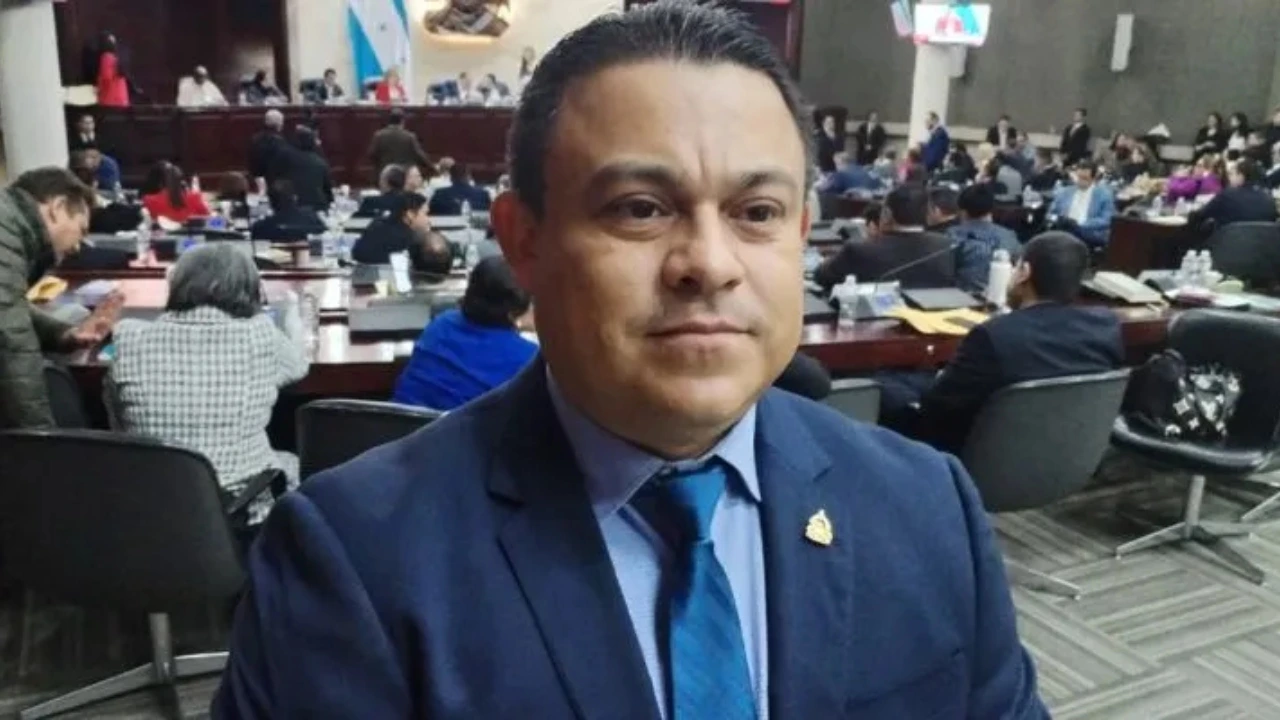 Imagen de Detención judicial a Nelson Márquez y otros cuatro implicados en millonario fraude