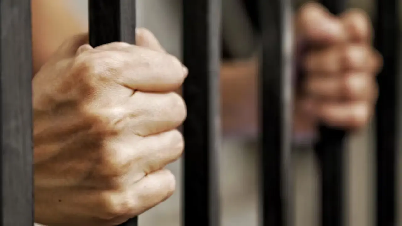 Imagen de Condenan a hombre que asesinó a su esposa tras volver de vacaciones