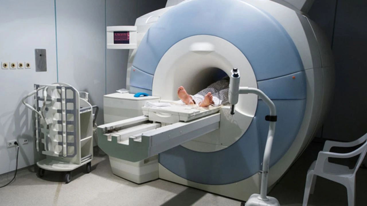 Imagen de Hombre muere tras ser succionado por máquina de resonancia magnética
