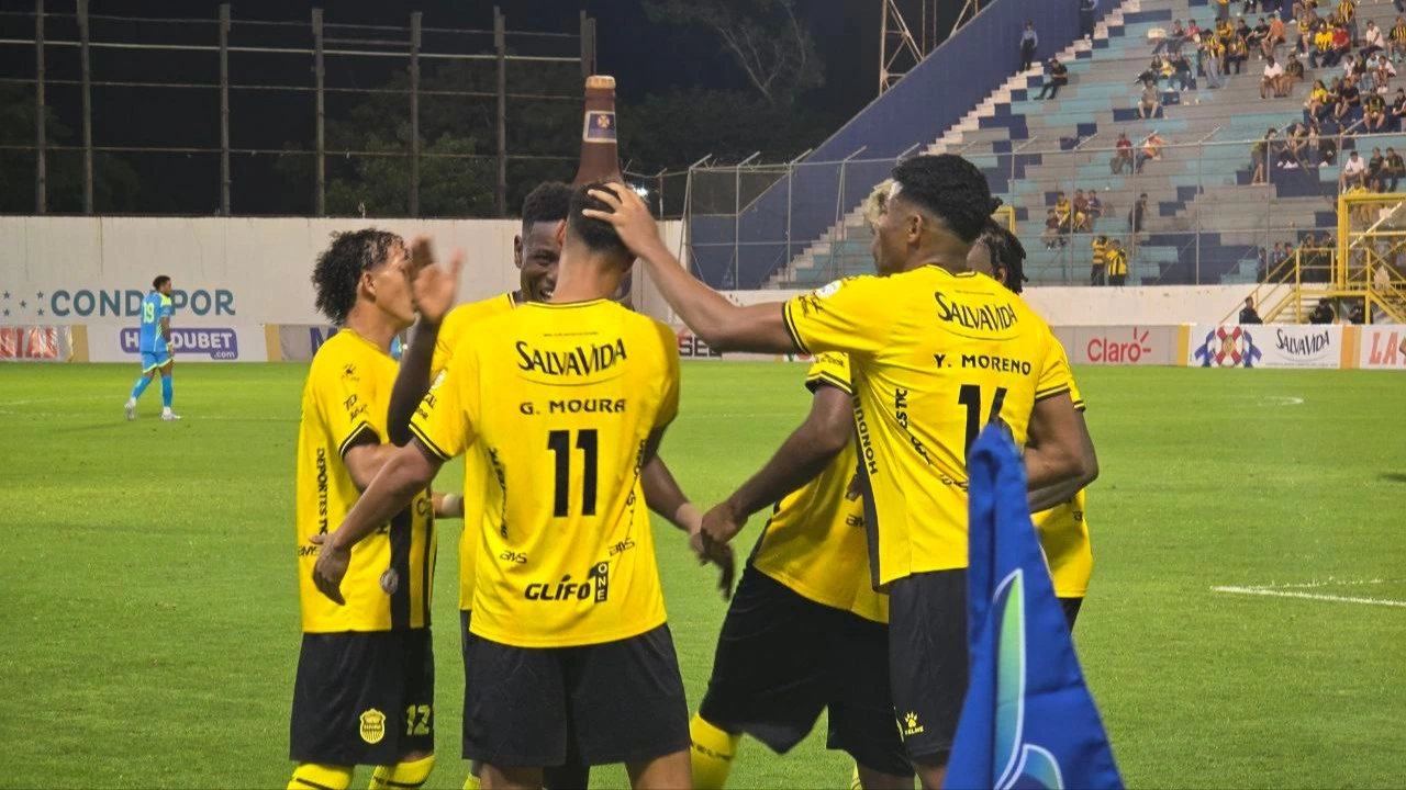 Imagen de Real España derrota 4-1 al Olancho FC y suma sus primeros tres puntos del Torneo