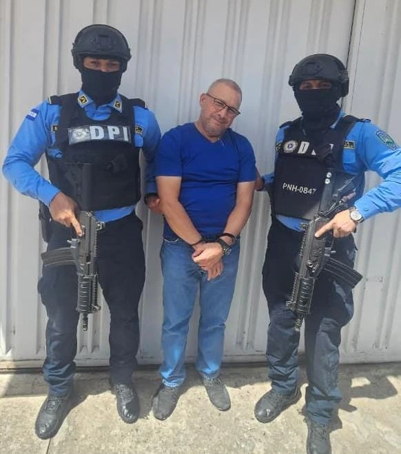 Antonio David Kattan Rivera fue detenido también por la DPI en San Pedro Sula. Foto: cortesía de la Policía Nacional 