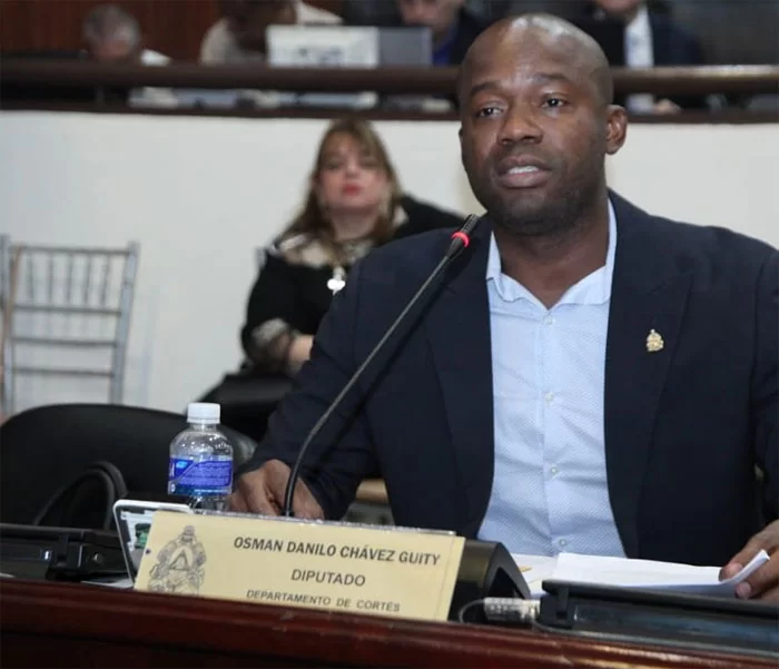 Osman Chávez en el Congreso Nacional. 