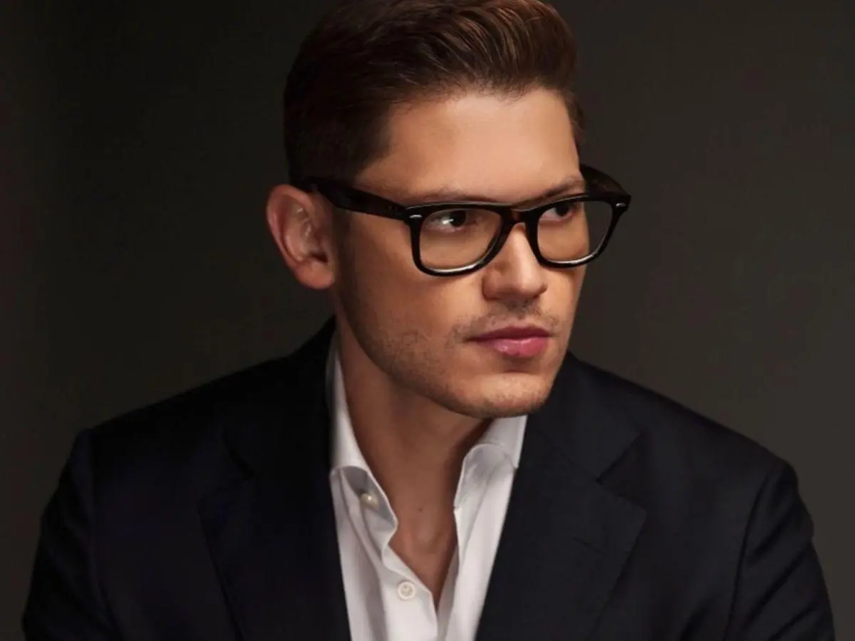 Rashid Mejía posando