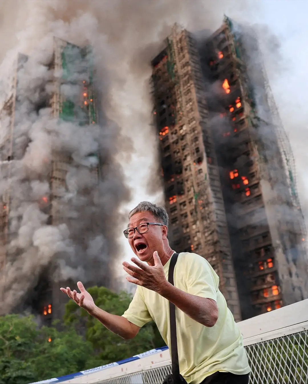 Desesperación por incendio en distrito de viviendas en Hong Kong
