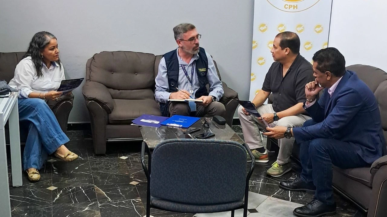 Misión de observación de la UE conoce retos que enfrentan periodistas hondureños