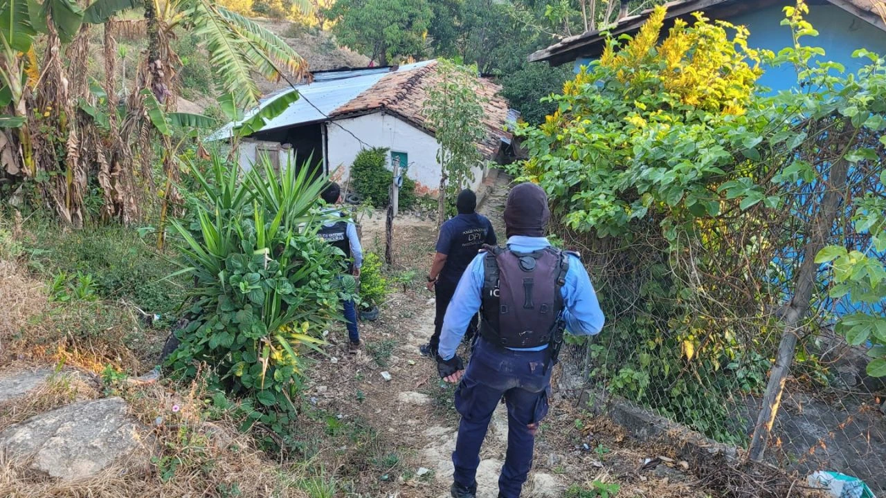 Imagen de Detienen a tres hermanos por crimen de dos mujeres en Piraera, Lempira