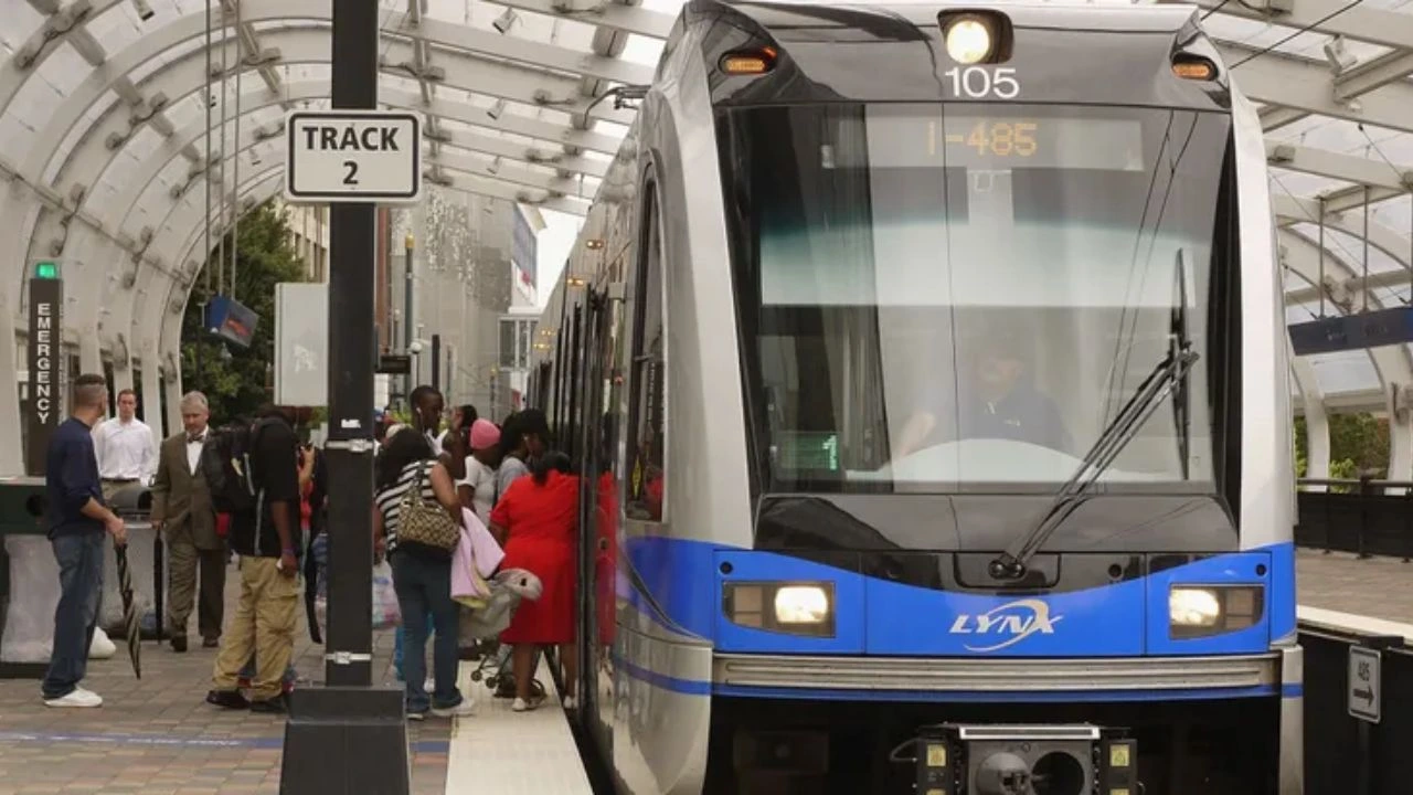 Hondureño es capturado tras ataque grave a un hombre en tren de Charlotte Imagen de Hondureño es capturado tras ataque grave a un hombre en tren de Charlotte