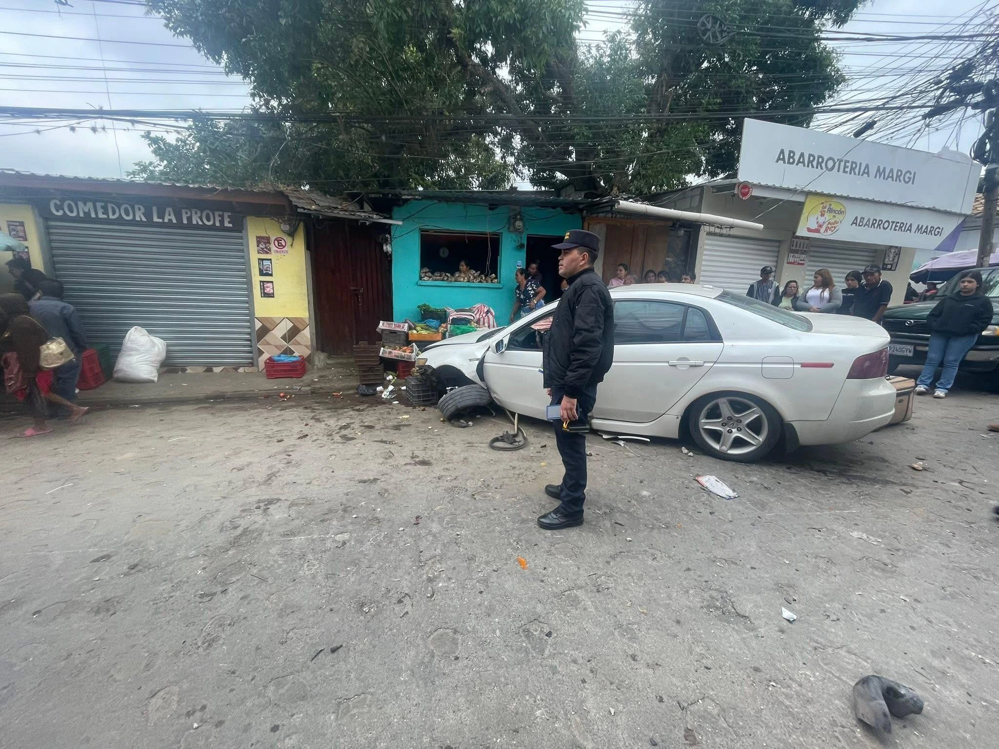 Accidente en mercado de Gracias deja varios heridos y genera alarma. Foto: cortesía de redes sociales 