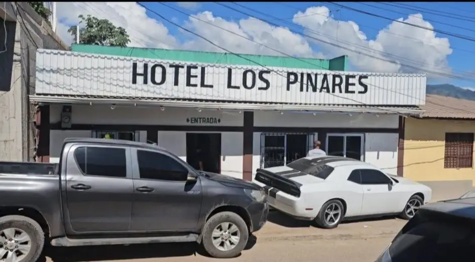 hotel donde fue encontradp muerto un joven en Juticalpa 