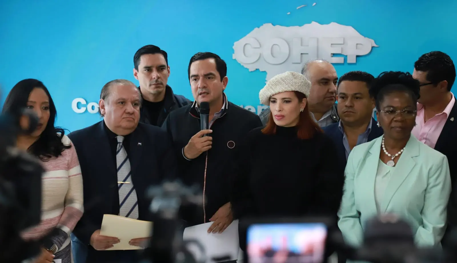 diputados hablando