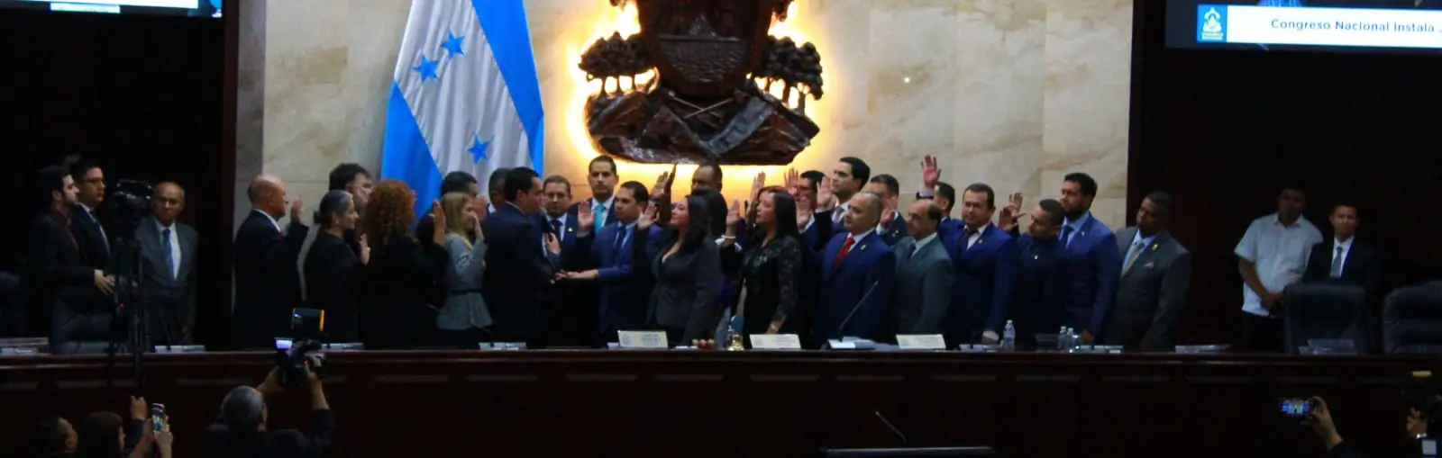 Juramentación de diputados de la junta directiva