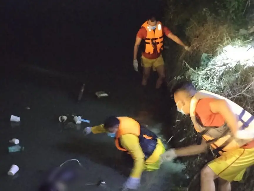Momento en que encuentran cuerpo de joven en las cañeras de Chamelecón 