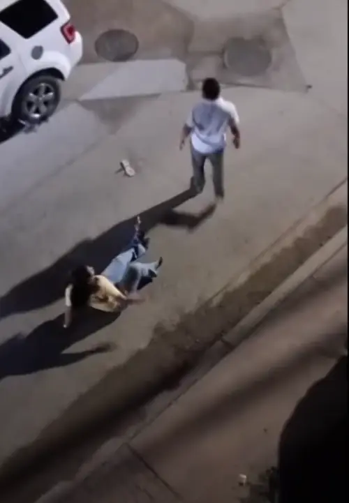 Pelea de Pareja en Coxen Hole