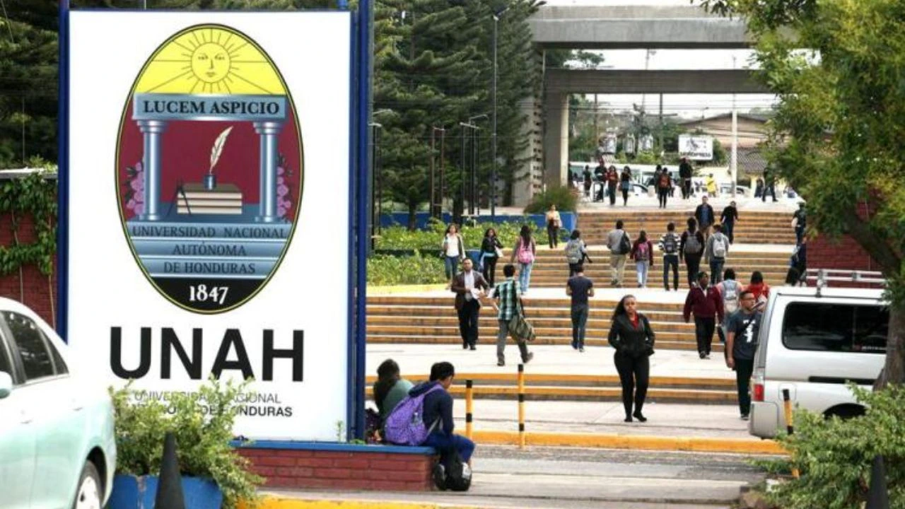 Imagen Principal de Nota: ¿En qué bancos se puede pagar la matrícula de la UNAH y cómo hacerlo en línea?