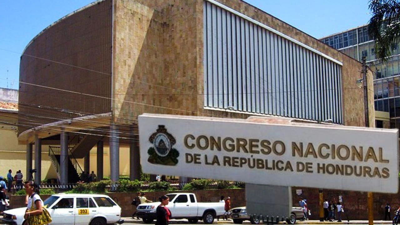 ¿Está secuestrado el Congreso Nacional? Esto alerta constitucionalista