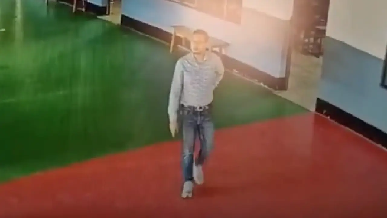 Imagen de VIDEO: Hombre sufre infarto tras recibir las calificaciones de su hijo