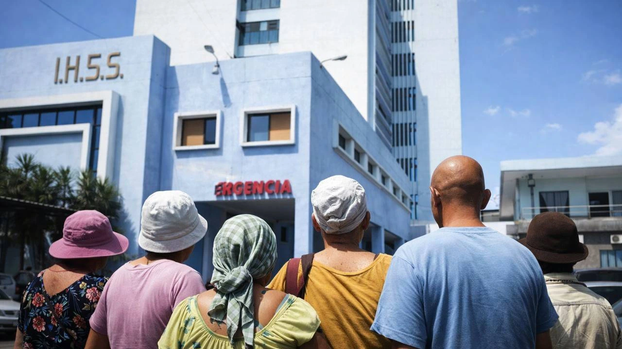 Sin quimioterapia, una cita diaria con la muerte: testimonios desde el IHSS