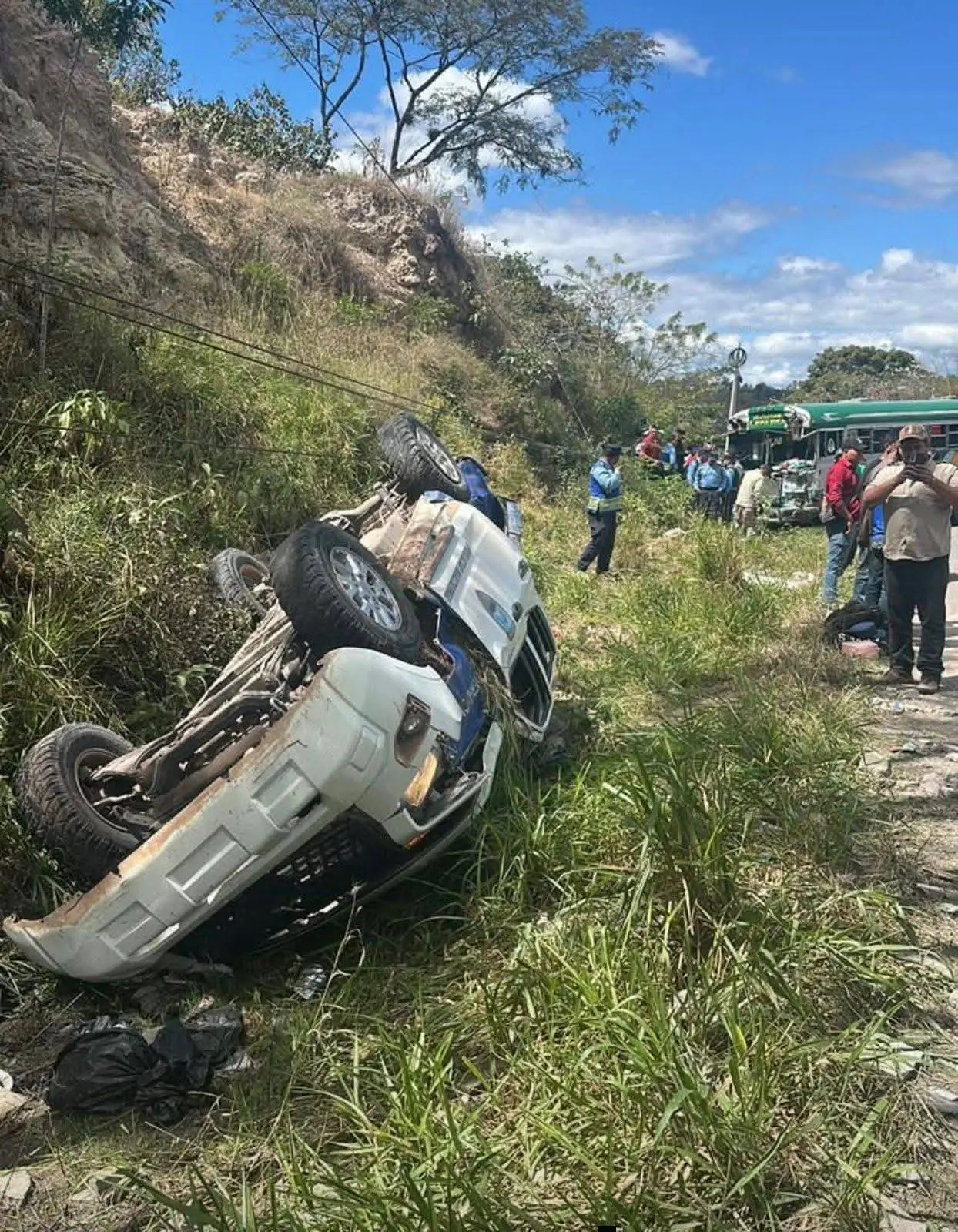 Foto del accidente donde mueren policías en Lempira