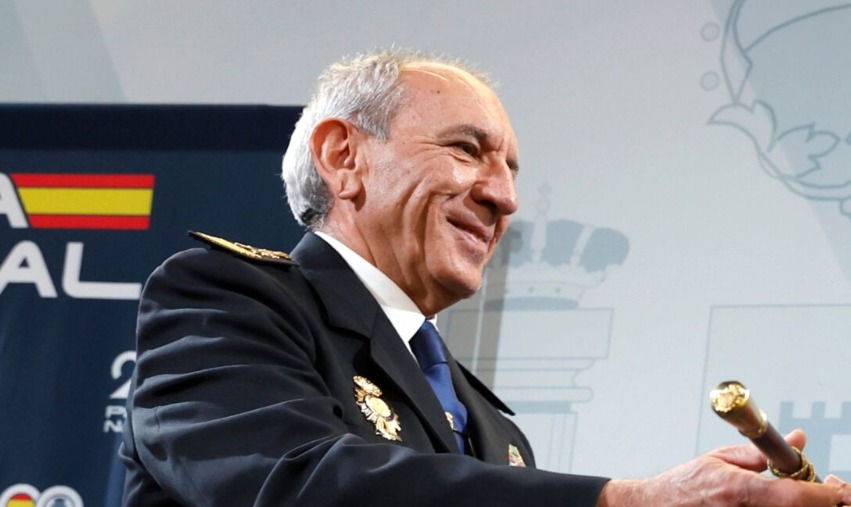 José Ángel González Jiménez está casado