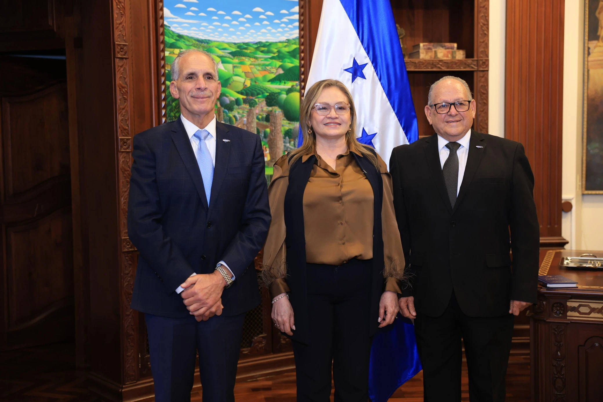 Fernando Anduray como Comisionado Presidente de CONATEL