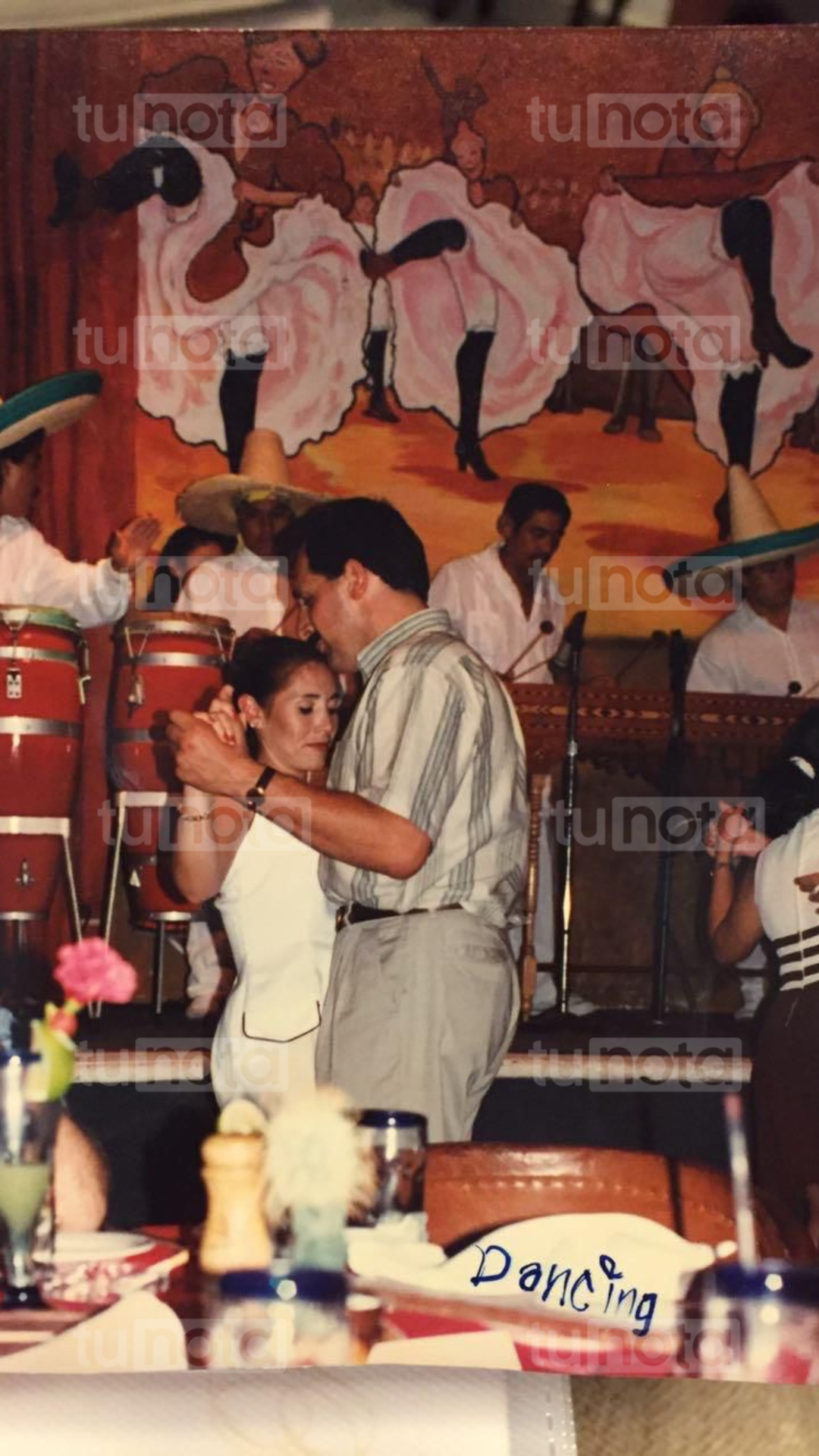 Nasry Asfura y su esposa