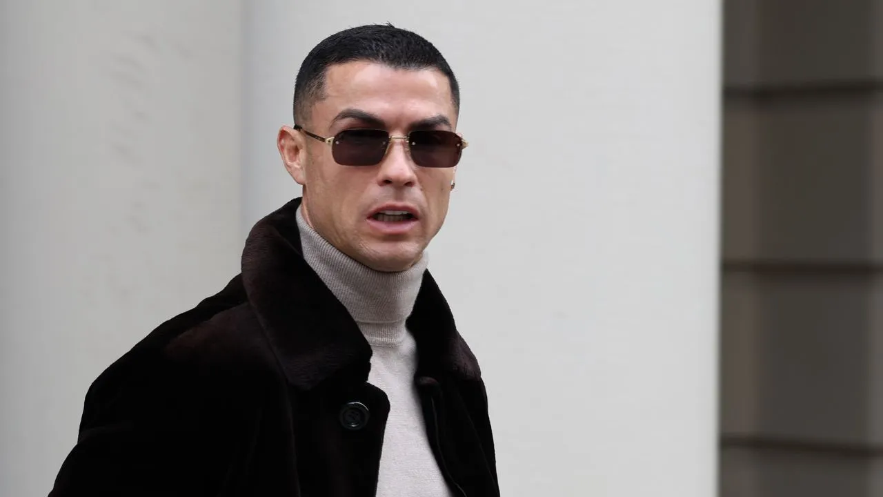 Imagen de Cristiano Ronaldo sorprende a todos y 'ficha' por nuevo equipo en España