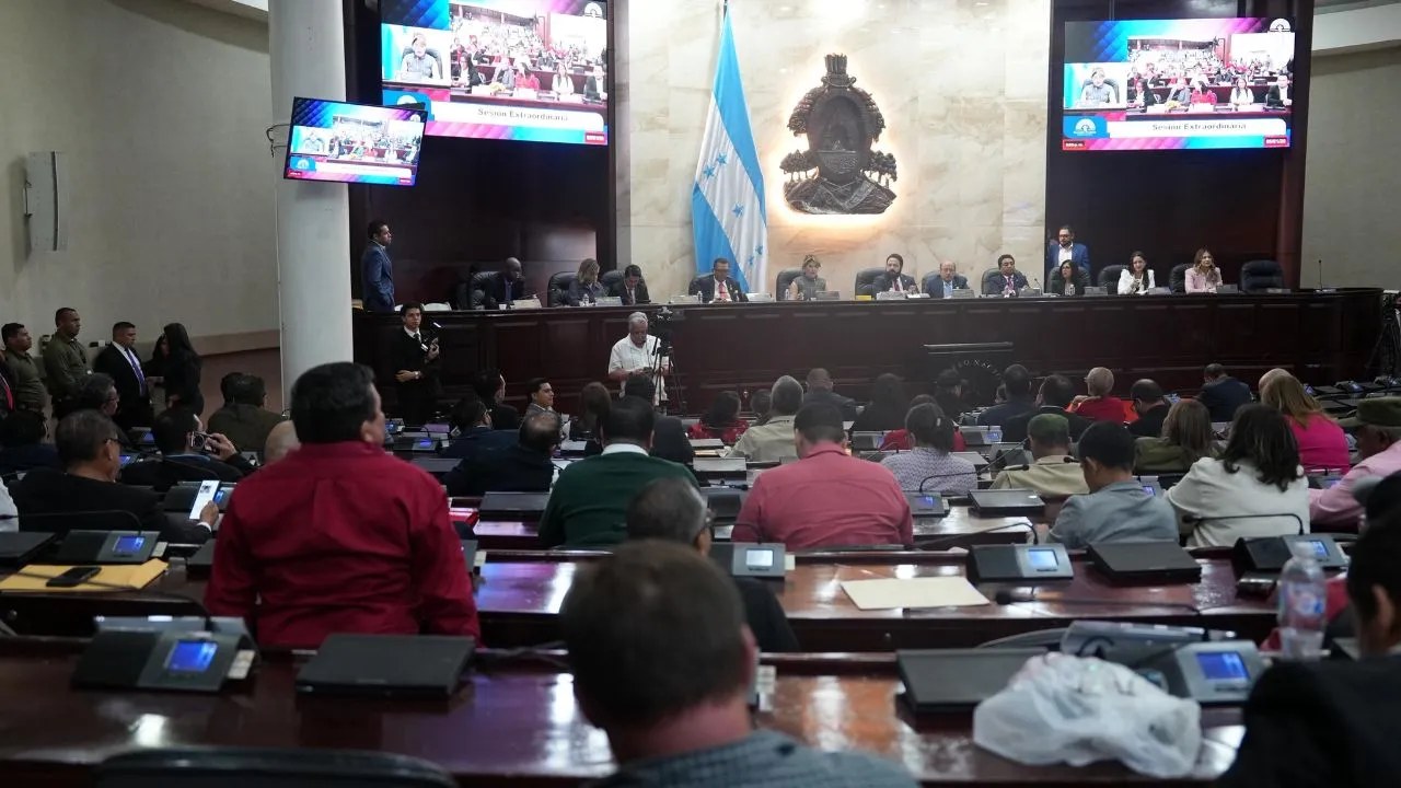Informe del CNA revela mora legislativa y alto gasto en CN en era de Luis Redondo Imagen de Informe del CNA revela mora legislativa y alto gasto en CN en era de Luis Redondo