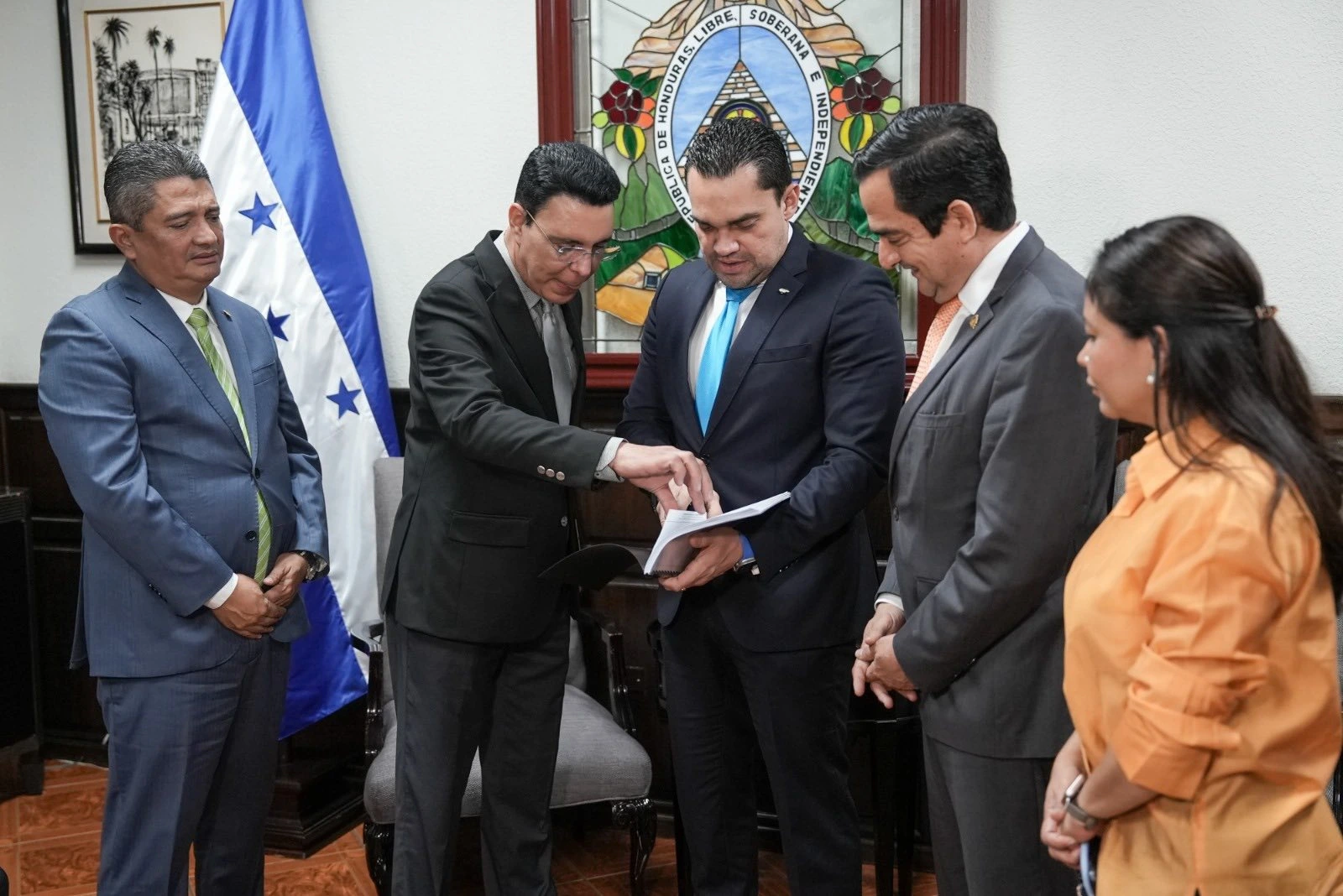 Dagoberto Aspra, PGR y Comisión de Dictamen del CN.