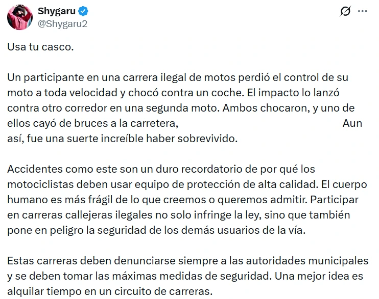 Captura de pantalla de una publicación que habla sobre el video completo de usa tu casco, viral en Forogore y Twitter