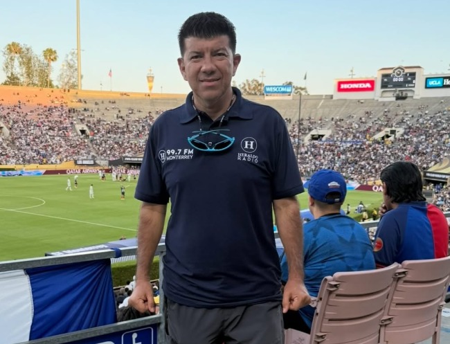 De qué murió Axel Solís