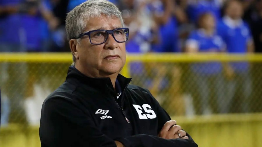 Hernán Darío 'El Bolillo' Gómez, entrenador de El Salvador.