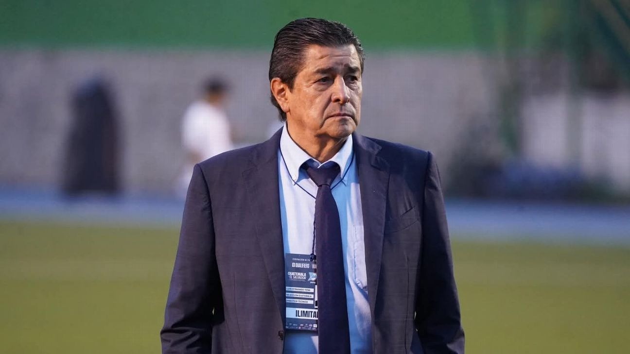 Luis Fernando Tena, entrenador de Guatemala.