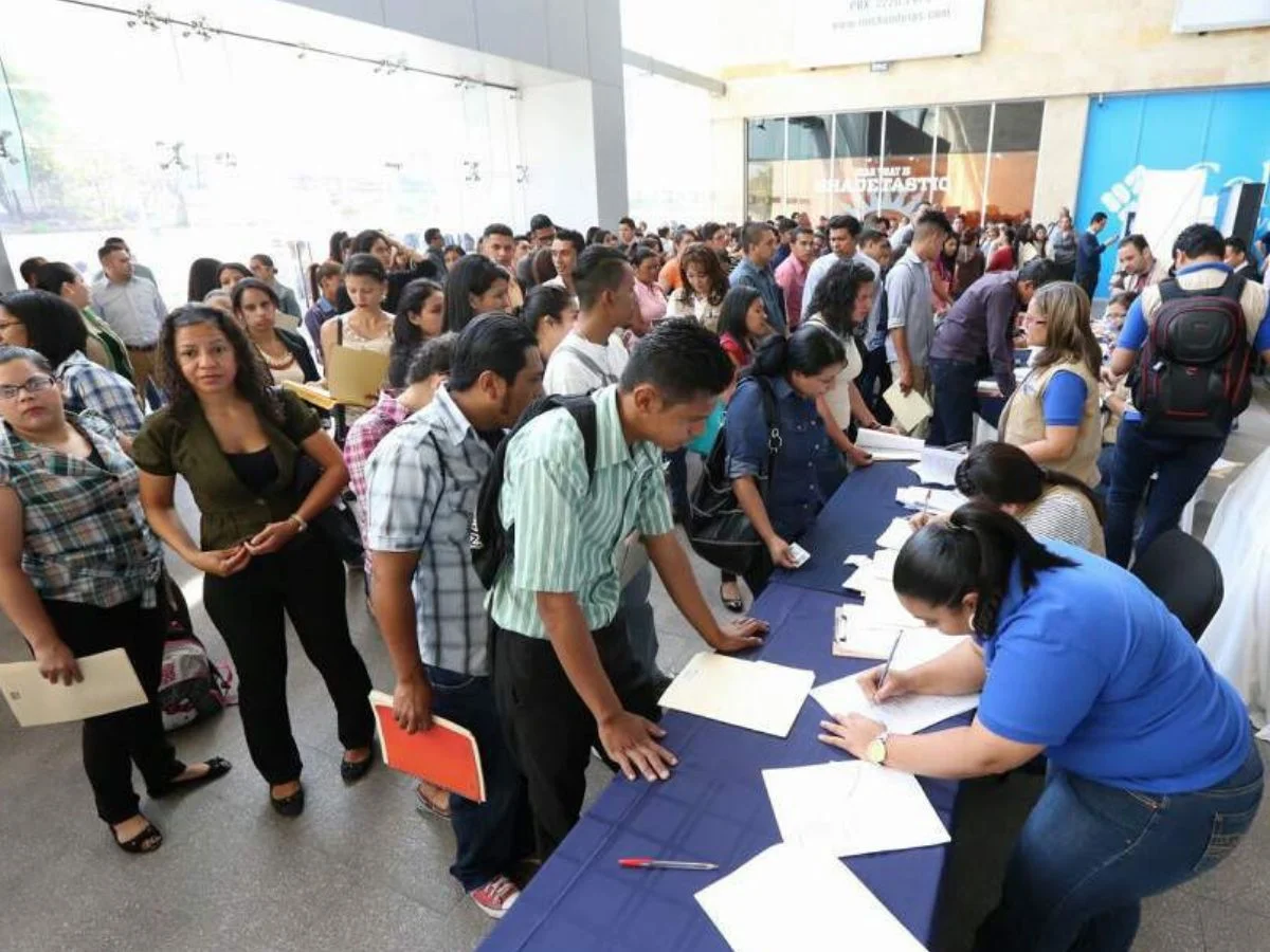 jovenes en busca de empleo 