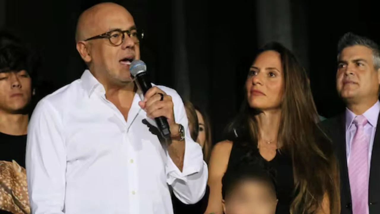 Jorge Rodríguez y su esposa Daniela Rivas.