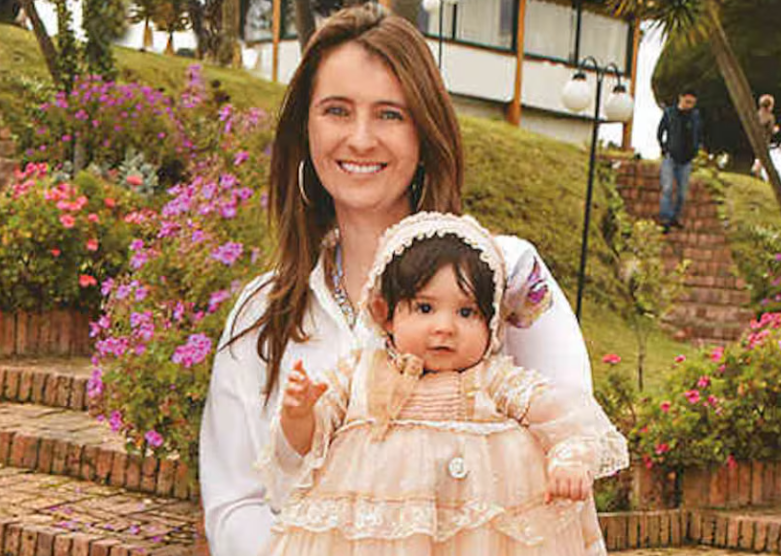 Cuántos hijos tiene Paloma Valencia