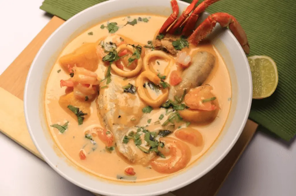 plato de sopa de maricos
